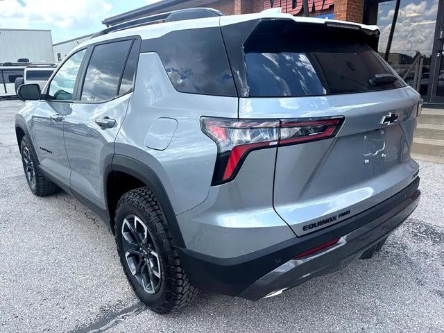 Photo of 2025 SILVER Chevrolet Equinox