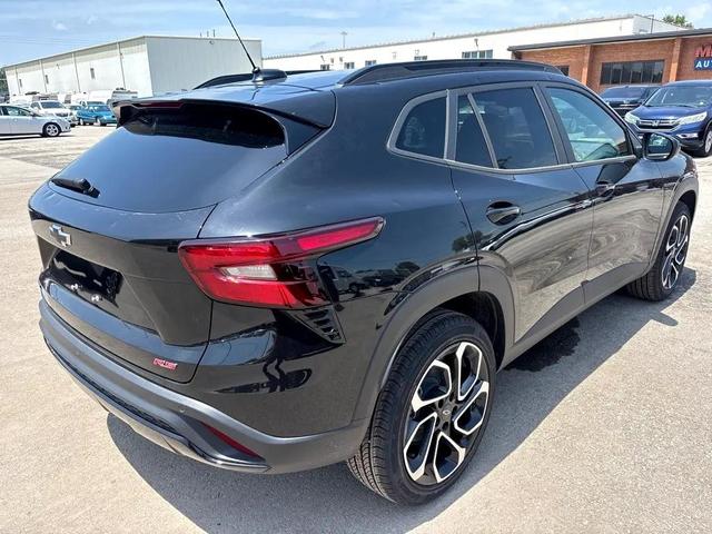 Photo of 2025 Mosaic Black Metallic Chevrolet Trax