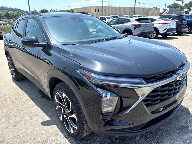 Photo of 2025 Mosaic Black Metallic Chevrolet Trax