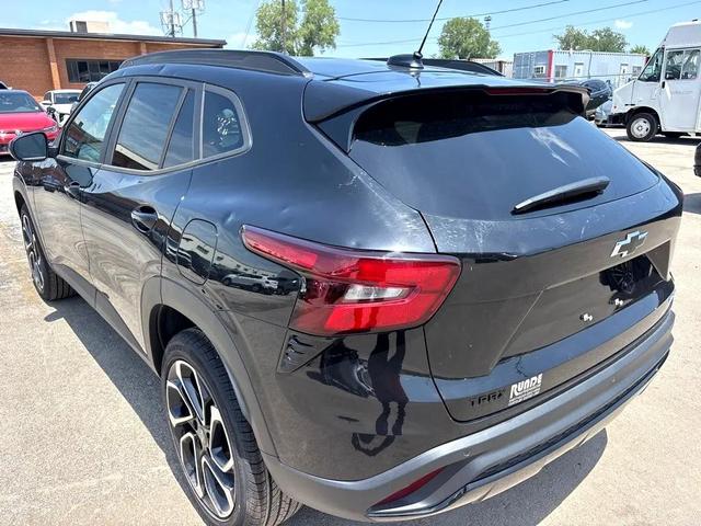 Photo of 2025 Mosaic Black Metallic Chevrolet Trax