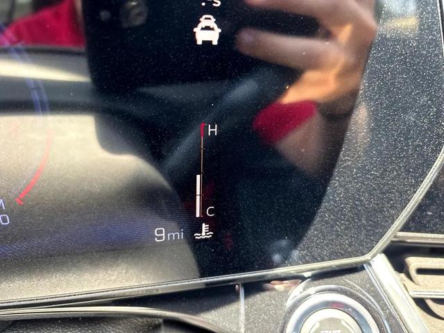 Photo of 2025 Mosaic Black Metallic Chevrolet Trax