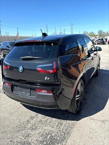 Photo of 2014 GREY BMW i3