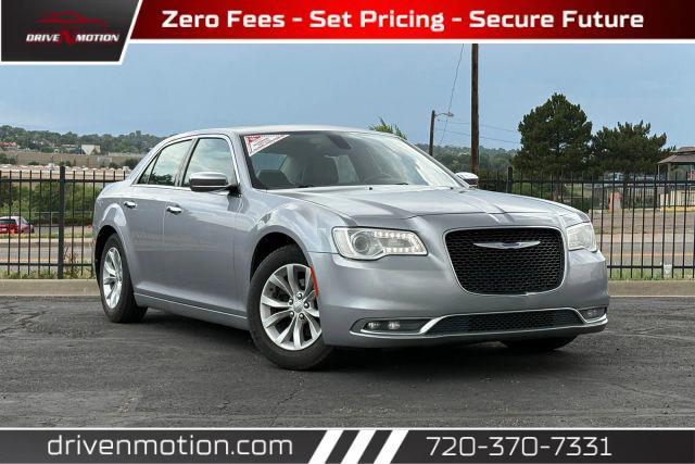 2016 Chrysler 300C