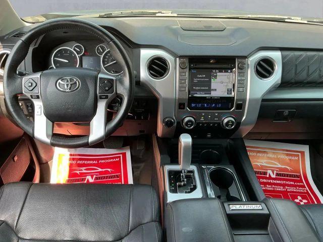 Photo of 2016 Gray Toyota Tundra