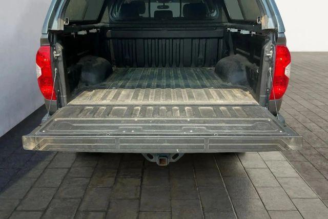 Photo of 2016 Gray Toyota Tundra