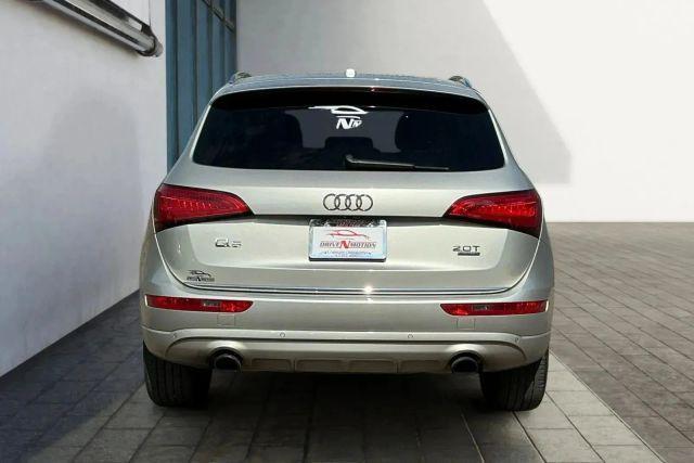 Photo of 2015 Silver Audi Q5