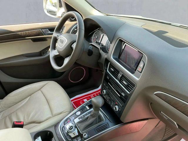 Photo of 2015 Silver Audi Q5