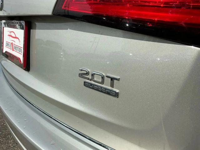 Photo of 2015 Silver Audi Q5