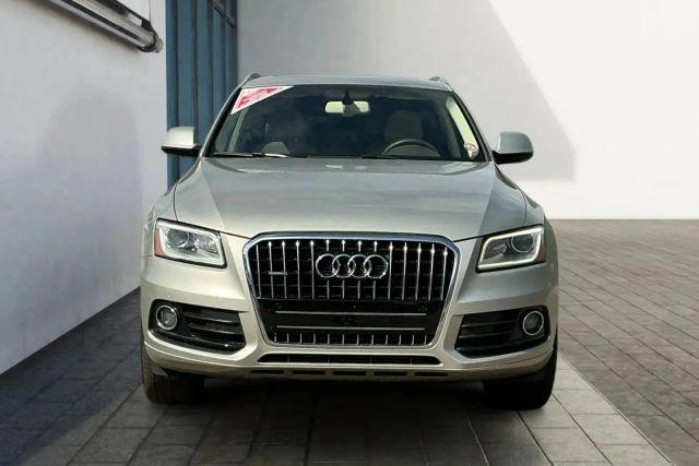 Photo of 2015 Silver Audi Q5