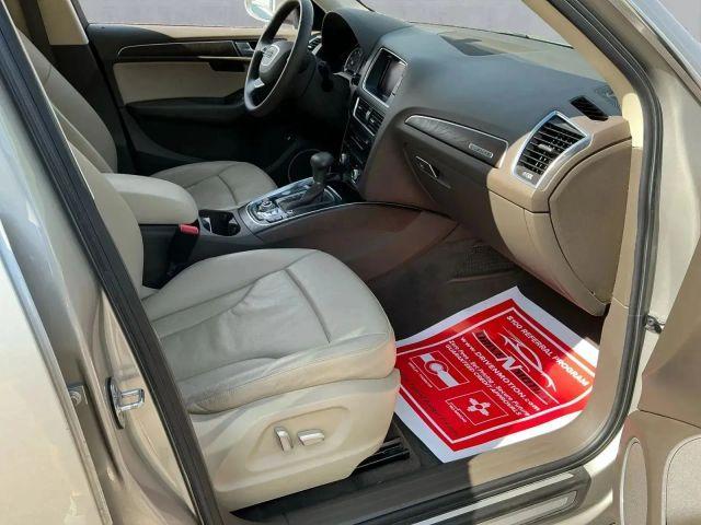 Photo of 2015 Silver Audi Q5