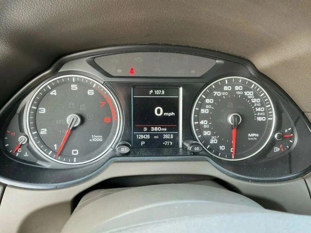 Photo of 2015 Silver Audi Q5