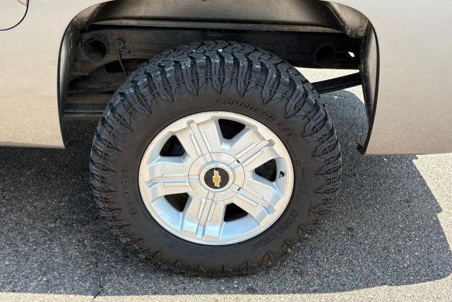 Photo of 2013 Gray Chevrolet Silverado 1500