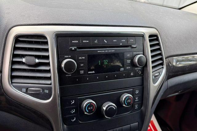 Photo of 2013 Blue Jeep Grand Cherokee
