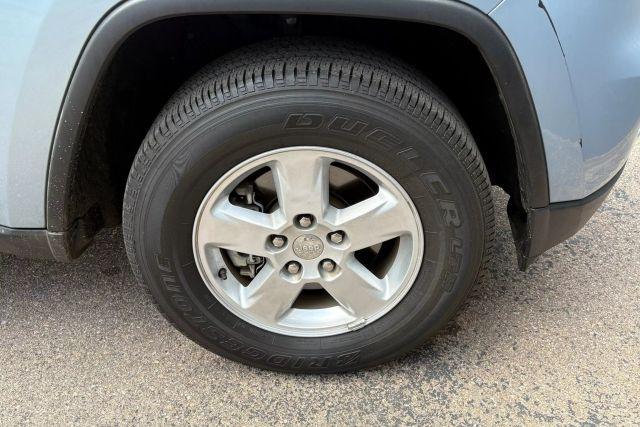 Photo of 2013 Blue Jeep Grand Cherokee