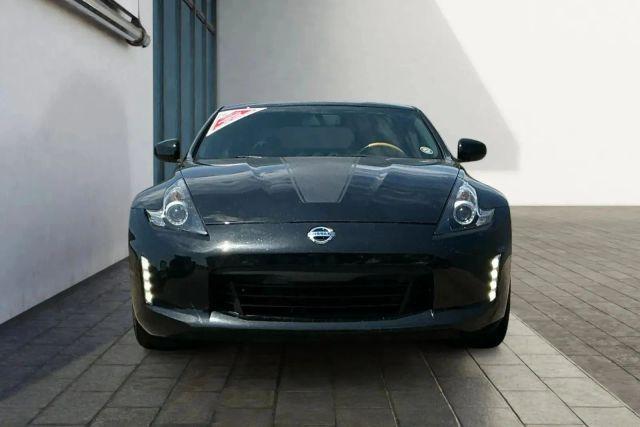 Photo of 2018 Black Nissan 370Z