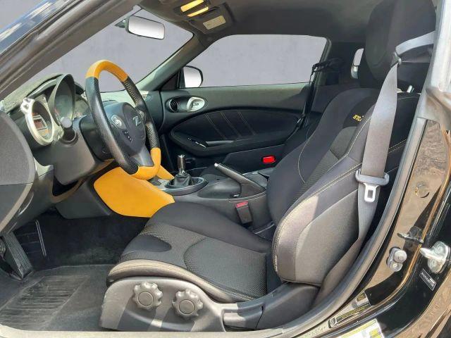 Photo of 2018 Black Nissan 370Z