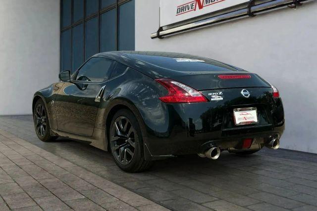 Photo of 2018 Black Nissan 370Z