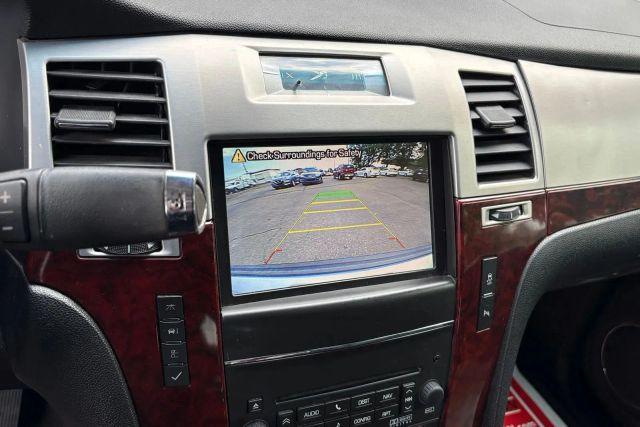 Photo of 2013 Silver Cadillac Escalade