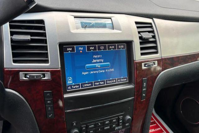 Photo of 2013 Silver Cadillac Escalade