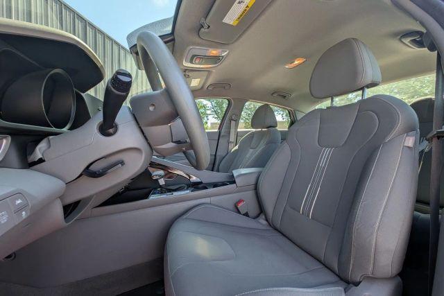 Photo of 2022 Red Hyundai ELANTRA HEV
