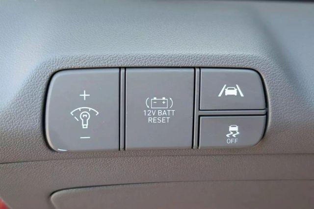 Photo of 2022 Red Hyundai ELANTRA HEV