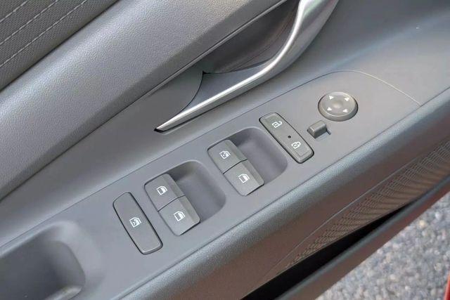 Photo of 2022 Red Hyundai ELANTRA HEV
