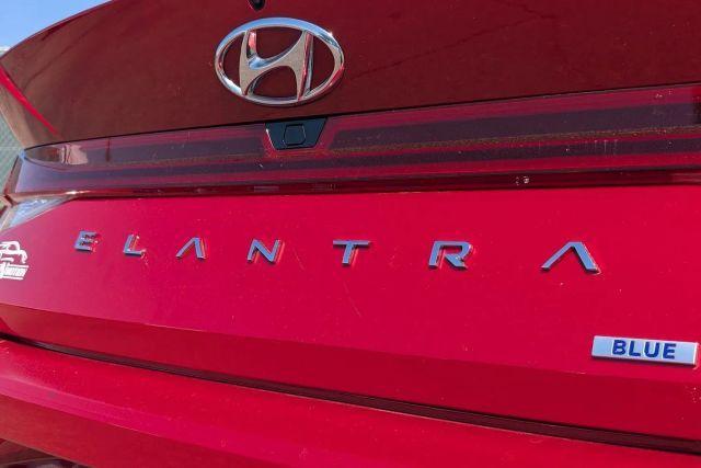 Photo of 2022 Red Hyundai ELANTRA HEV