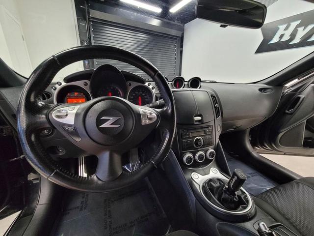 Photo of 2013 Magnetic Black Metallic Nissan 370Z