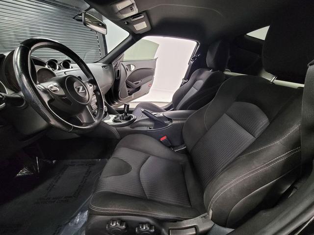 Photo of 2013 Magnetic Black Metallic Nissan 370Z