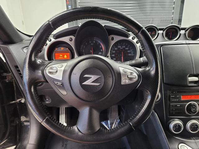 Photo of 2013 Magnetic Black Metallic Nissan 370Z