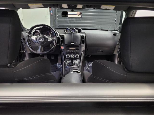 Photo of 2013 Magnetic Black Metallic Nissan 370Z
