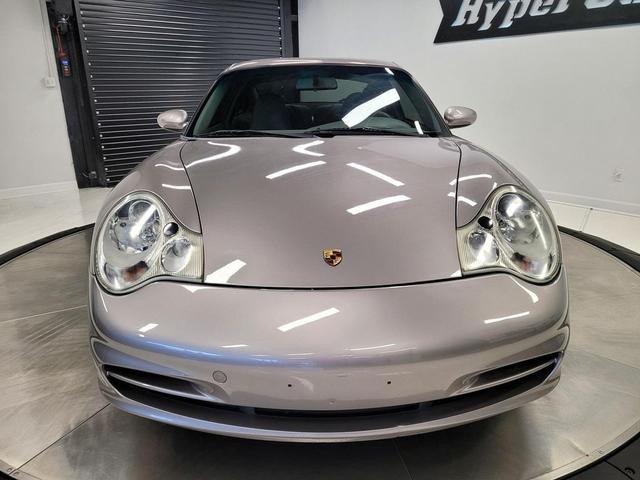 Photo of 2003 Silver Porsche 911