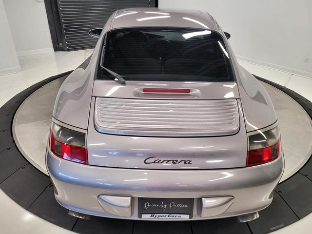 Photo of 2003 Silver Porsche 911
