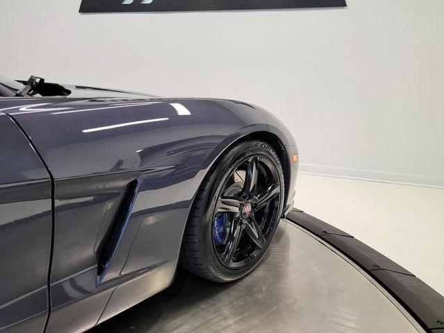 Photo of 2009 Cyber Gray Metallic Chevrolet Corvette