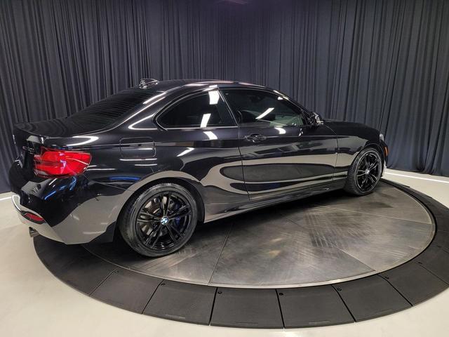 Photo of 2018 Black Sapphire Metallic BMW M240