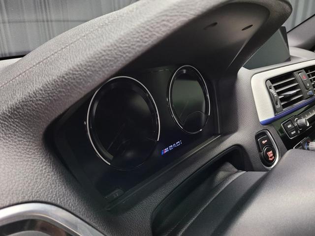 Photo of 2018 Black Sapphire Metallic BMW M240