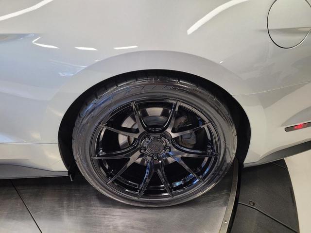 Photo of 2015 Ingot Silver Ford Mustang