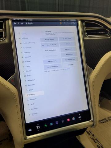 Photo of 2018 Gray Tesla Model S