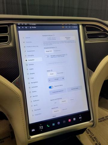 Photo of 2018 Gray Tesla Model S