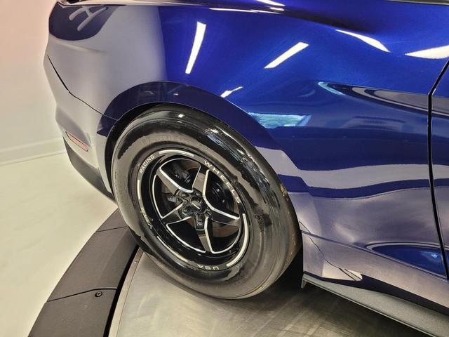 Photo of 2019 Blue Ford Mustang