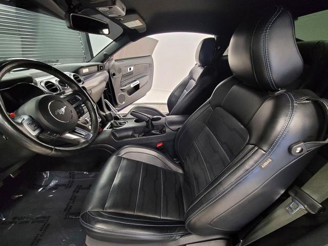Photo of 2019 Blue Ford Mustang