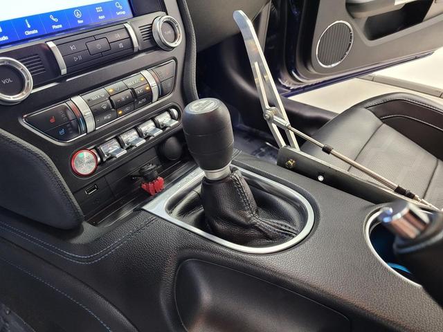 Photo of 2019 Blue Ford Mustang