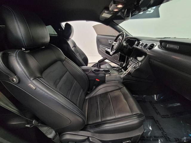 Photo of 2019 Blue Ford Mustang