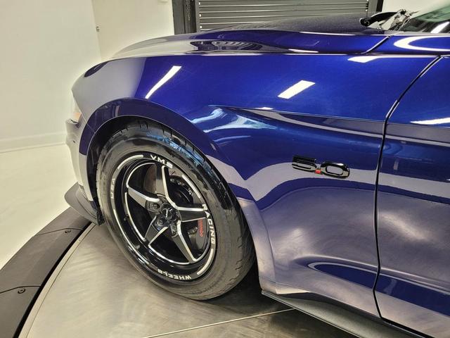 Photo of 2019 Blue Ford Mustang
