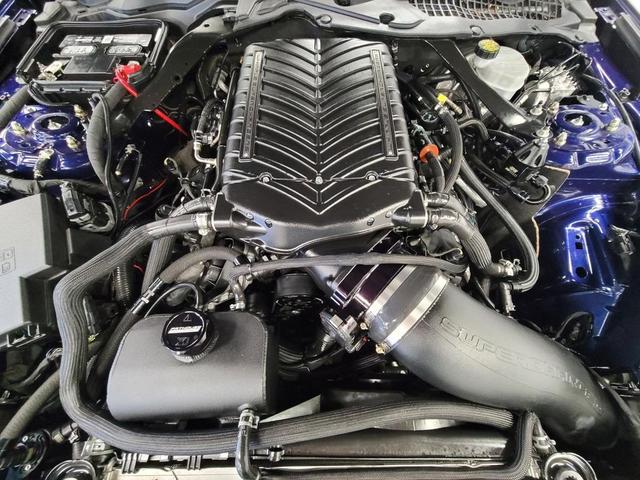 Photo of 2019 Blue Ford Mustang