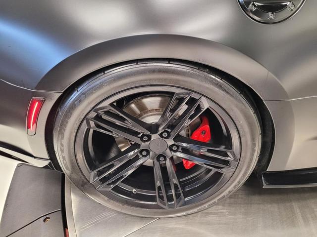 Photo of 2017 Black Chevrolet Camaro