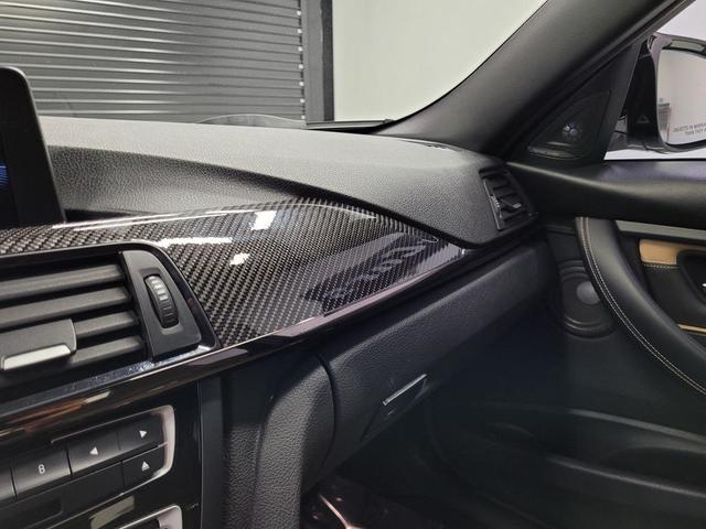 Photo of 2015 White Metallic BMW M3