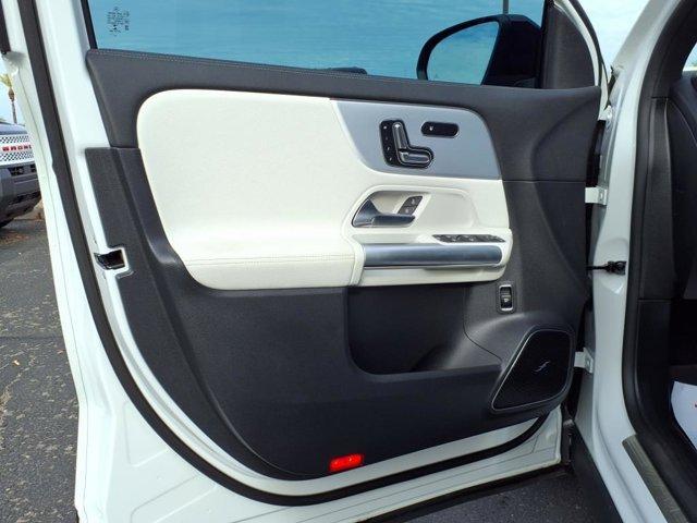 Photo of 2023 White Mercedes-Benz AMG GLA 45