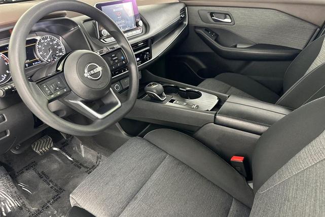 Photo of 2023 Pearl White Tricoat Nissan Rogue
