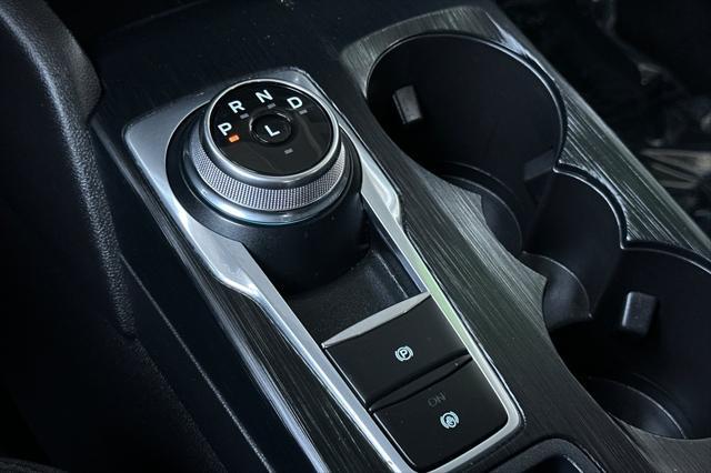 Photo of 2023 Oxford White Ford Escape